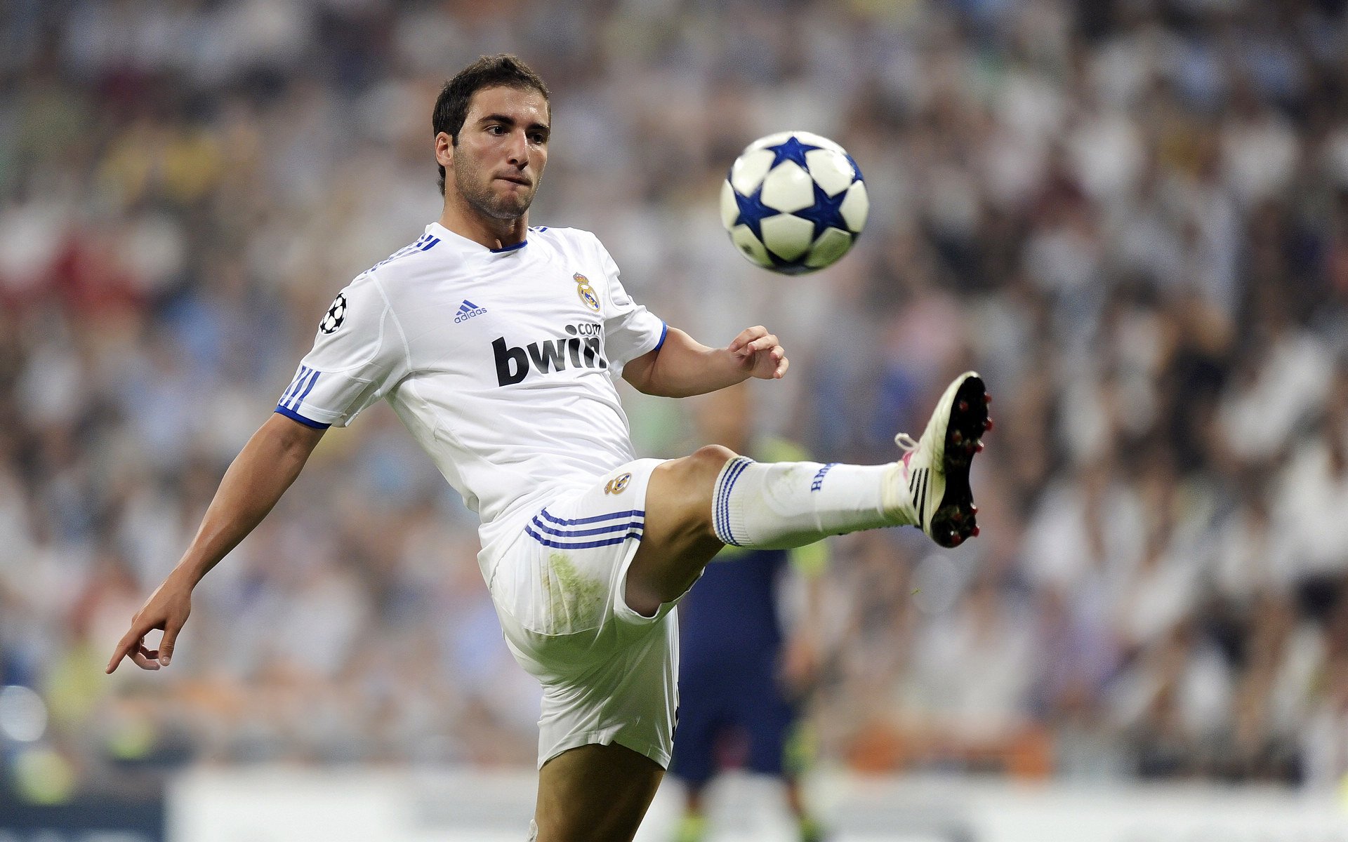 林高远状态火热一剑封喉，中国队绝杀瑞典队演绎乒乓传奇